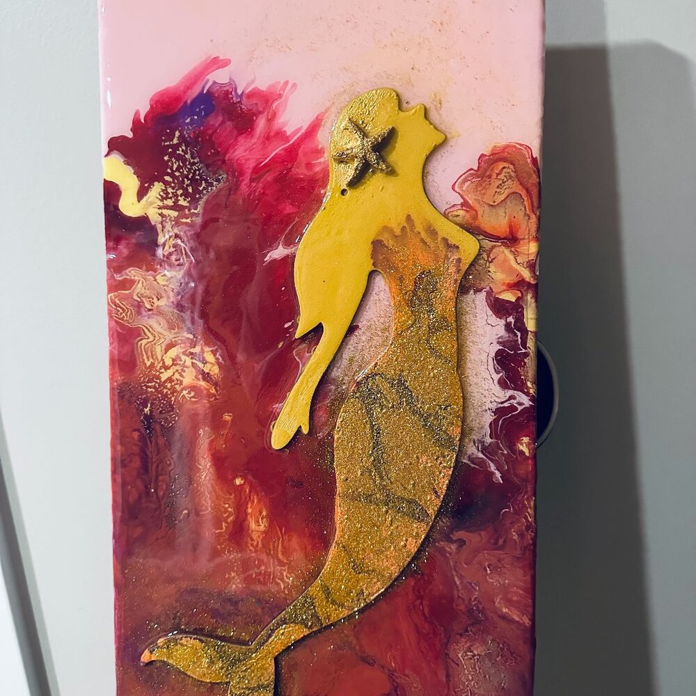 Acrylic fluid pour painting